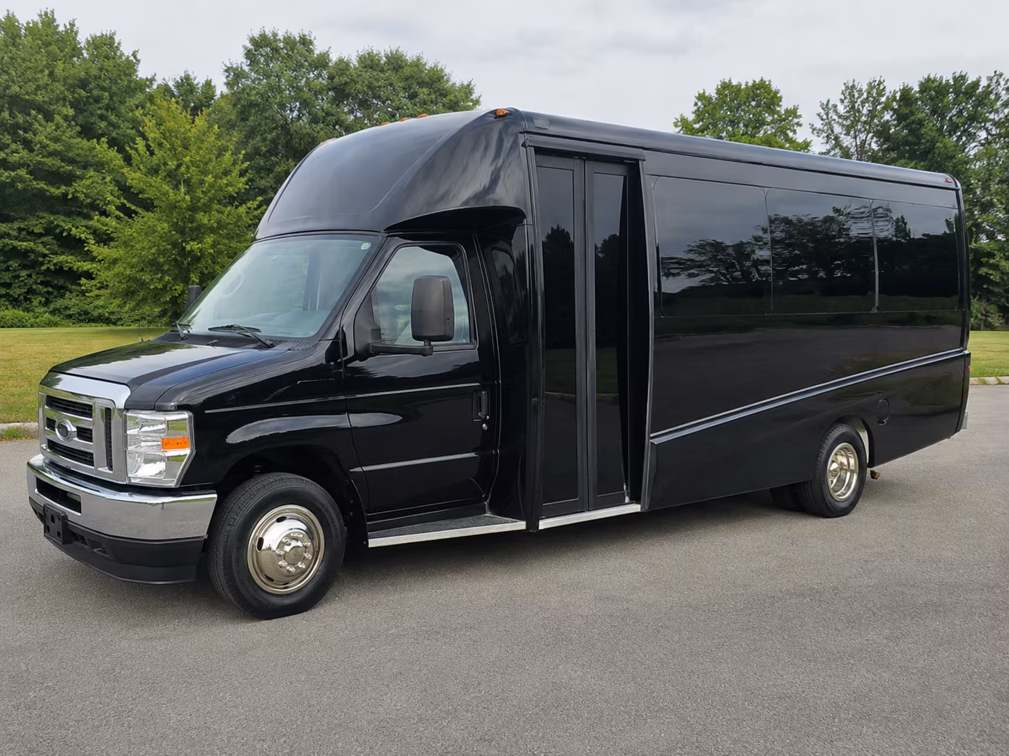 find the perfect transportation for your next school field trip 1