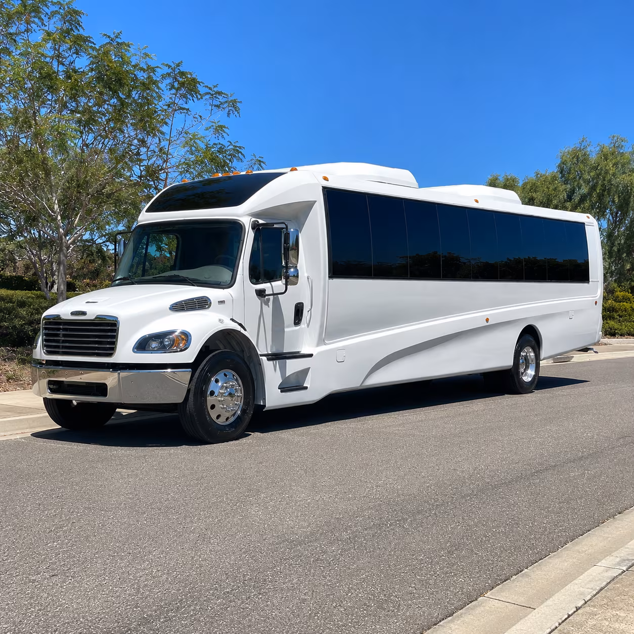hanford 25 passenger minibus