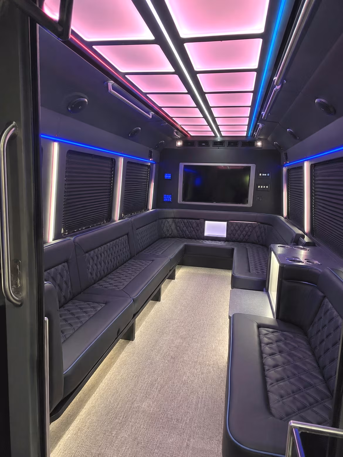 party buses and fan buses to fresno grizzlies games at chukchansi park