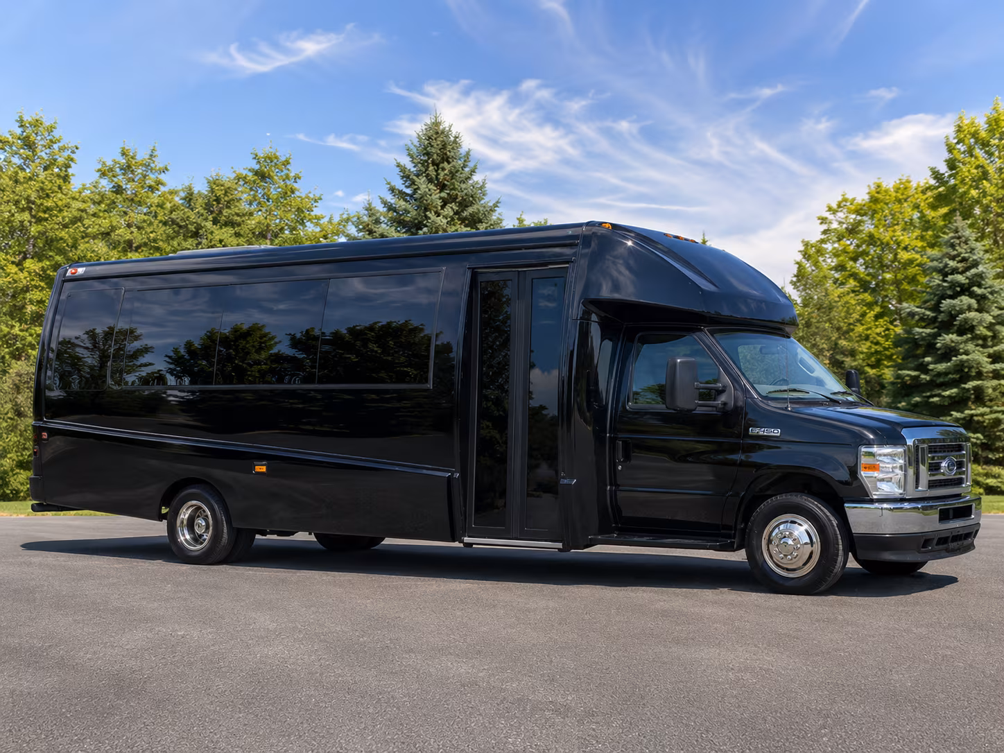 wedding shuttle buses for hanford and kings county celebrations